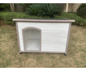 LARGE DOG KENNEL TIMBER CABIN WITH WHITE STRIPE